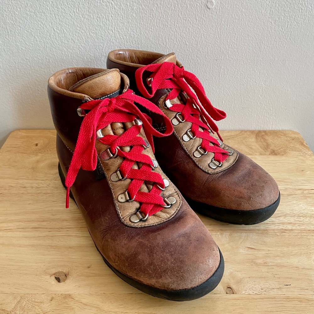 Vintage Vasque Hiking Boots